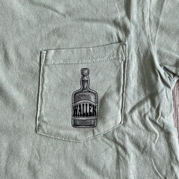 Wallen Graphic Tee - Last Night We Let The Liquor Talk - Picture 2 of 4